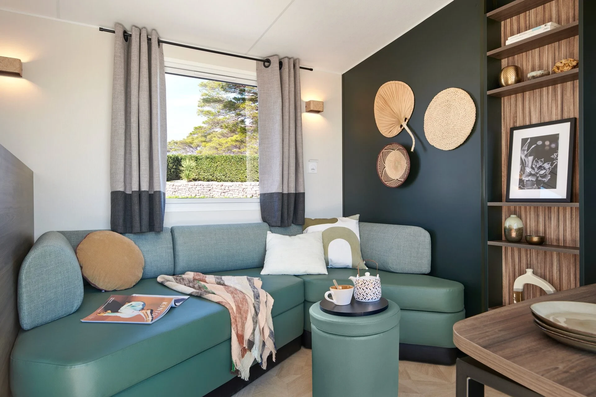 camping les embruns mobil home triotello coin salon